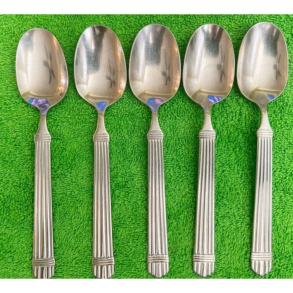 Wallace CHARDONNAY Stainless 18/8 Oval Place Soup Spoons Set of 5